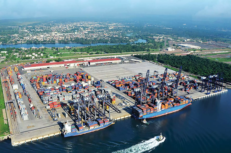 Terminal de Contenedores Muelle Lázaro Cárdenas